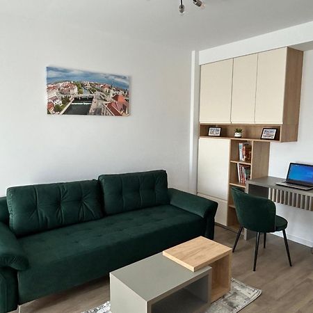 Coquette Studio Central Oradea Luaran gambar